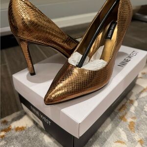 Nine West Bronze/Gold Metallic Heels | Size 6.5 | NEW